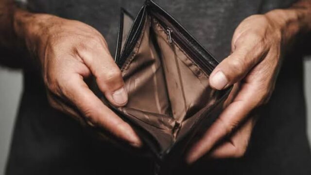 Tak Pernah Cukup: Ketika Pikiran Terus Mengejar Sesuatu yang Lebih